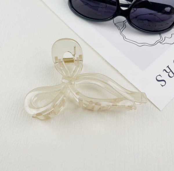 Pretty Bow Hair Clip