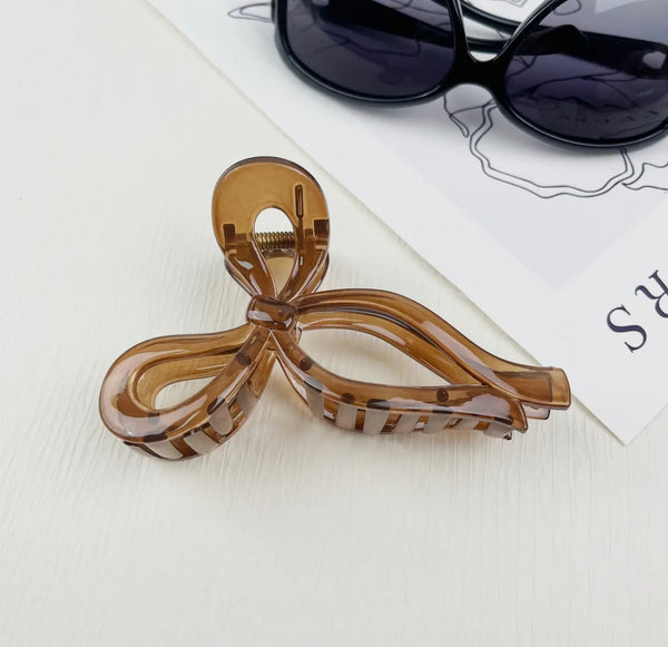 Pretty Bow Hair Clip