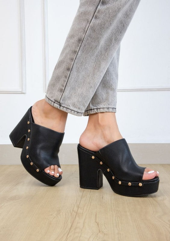 Grommet Wedge