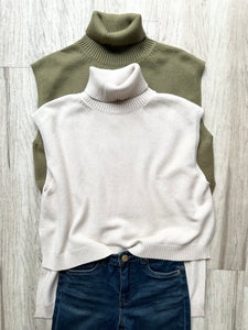 High/Low Sleeveless Sweater