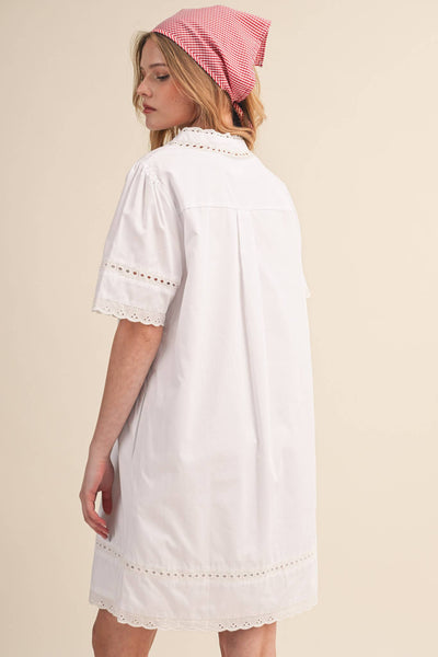 Lace Trim Short Sleeve Shift Dress