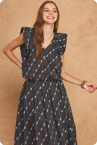 Abstract Scalloped Geo Print Ruffle Flutter Sleeve Blouse